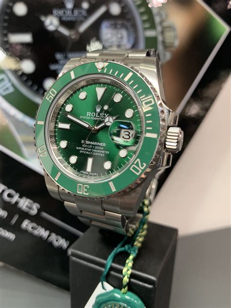 rolex hulk submariner bezel.